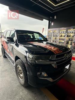 تويوتا لاندكروزر